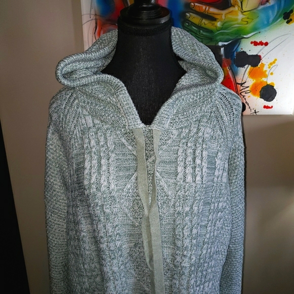 5 For $25✨️New +Tags in Package Womens Papillon Soft Knit Hoodie Small - Picture 3 of 4